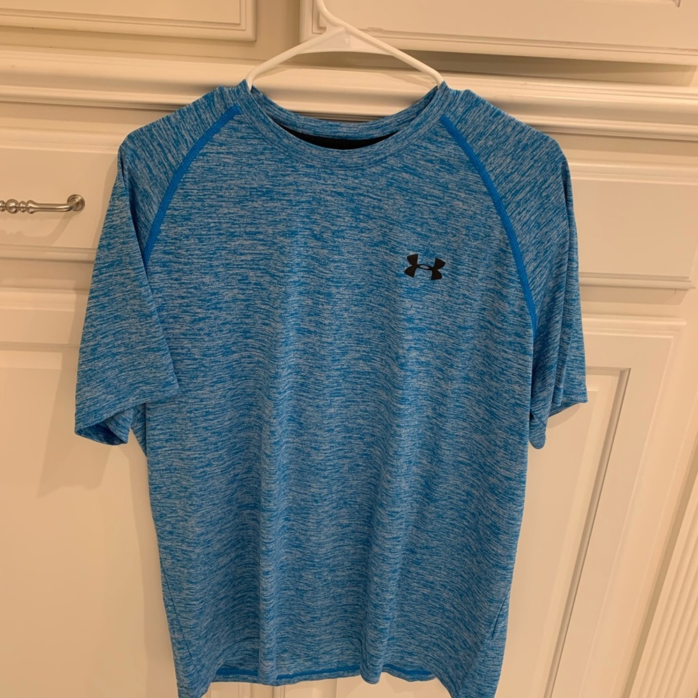 Under Armour men’s athletic shirt size L